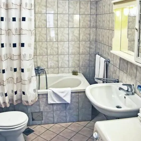 Sipa - Comfort Two Bedroom With Balcony And Sea View B Daire