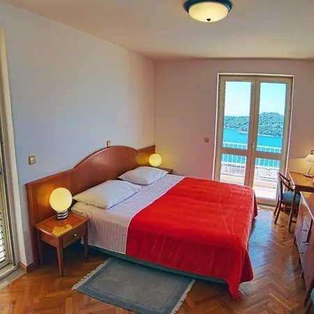 Sipa - Comfort Two Bedroom With Balcony And Sea View B