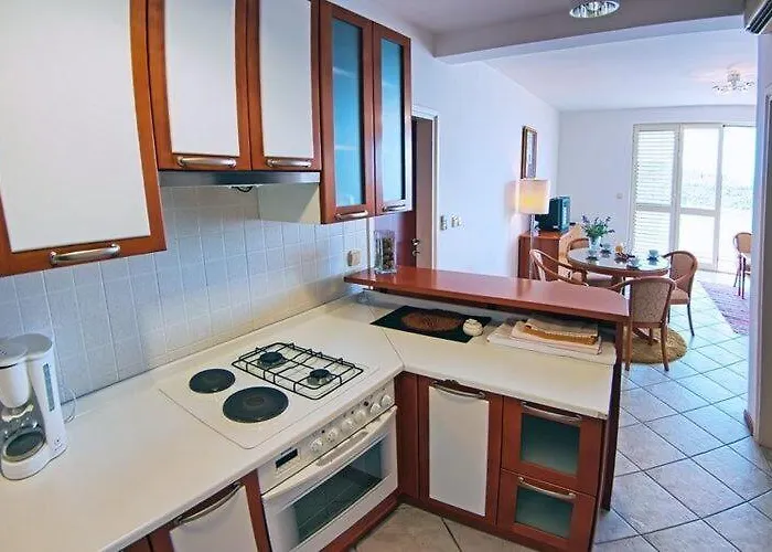 Sipa - Comfort Two Bedroom With Balcony And Sea View B 아파트 두브로브니크