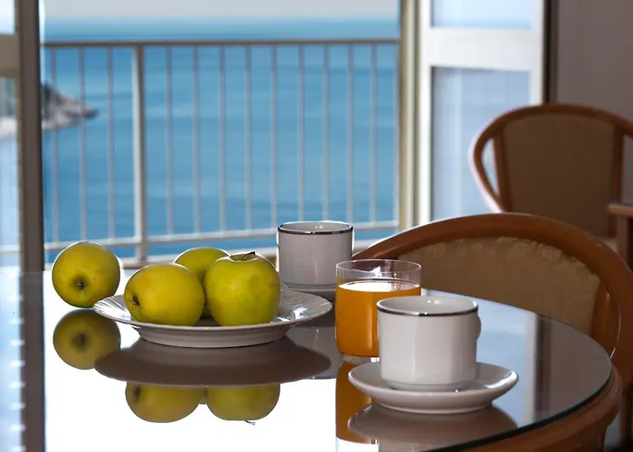 아파트 Sipa - Comfort Two Bedroom With Balcony And Sea View B 두브로브니크